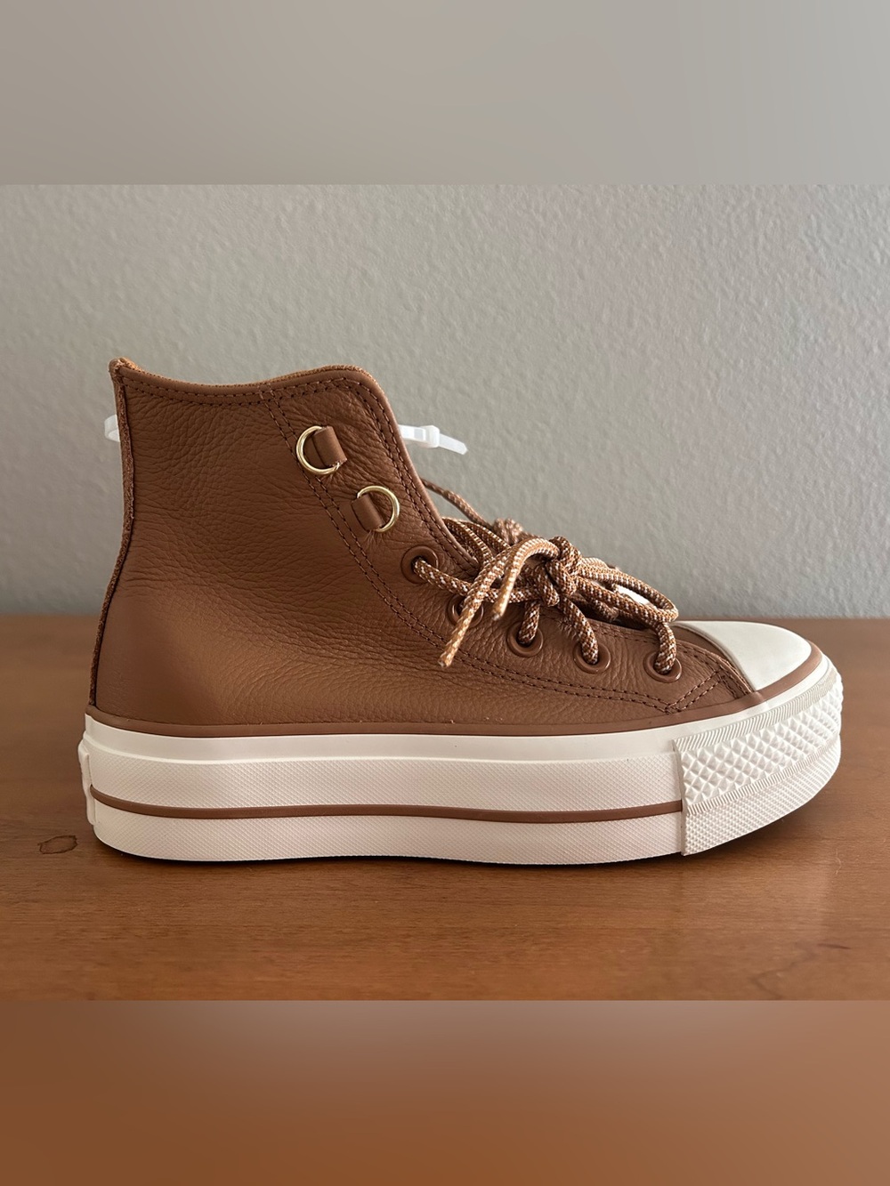 Converse All Star Chuck Taylor Shoes Womens Brown 5 High Top
